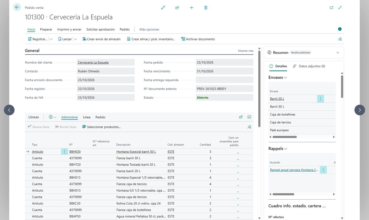 Pedido de venta de una cervecería en Business Central con la línea de fianza de cada barril y caja, y los envases del cliente y su rappel en el panel lateral