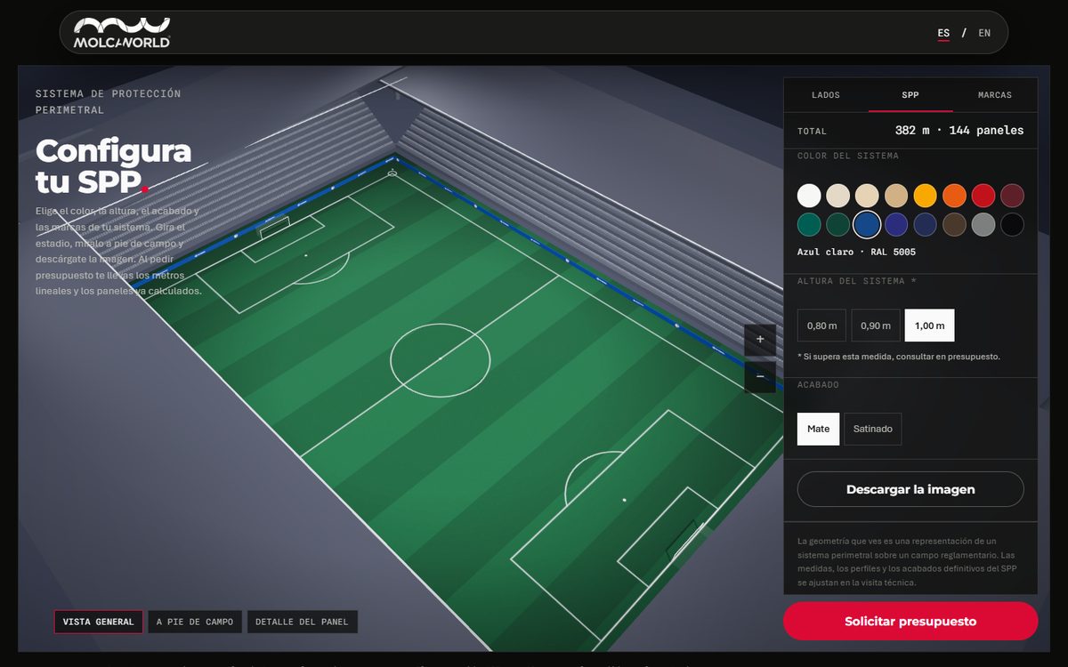 Configurador 3D del SPP de MolcaWorld: vista general de un campo de fútbol con el sistema perimetral en azul claro y la carta de colores abierta